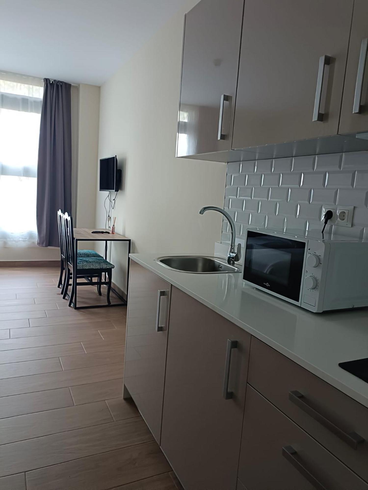 Apartahotel Golden Alcala Алькала-де-Энарес Экстерьер фото