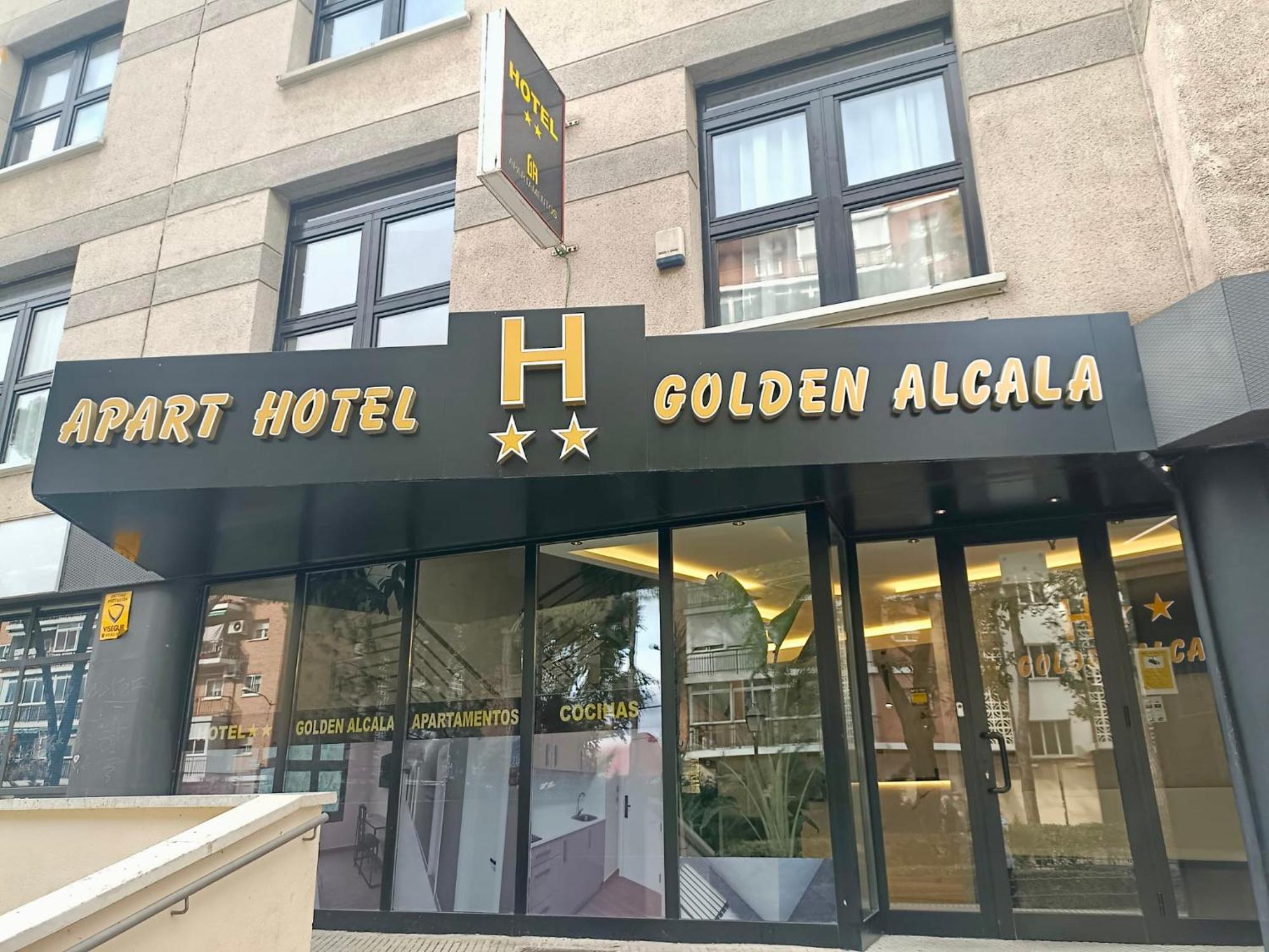 Apartahotel Golden Alcala Алькала-де-Энарес Экстерьер фото